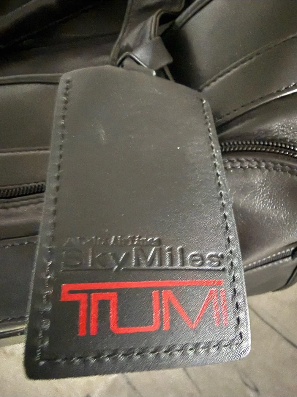 Tumi Men's Black Leather Briefcase Bag DELTA SKY-MILERS VINTAGE